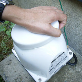 ブロアーのメンテナンス(はめ込み式タイプ)